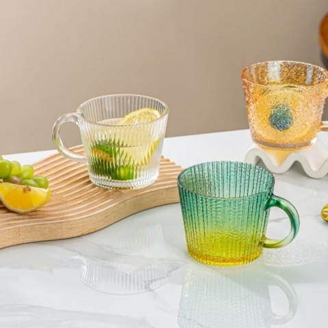Filiżanki szklanki ryflowane duże butelkowa zieleń ombre 380 ml 5szt.